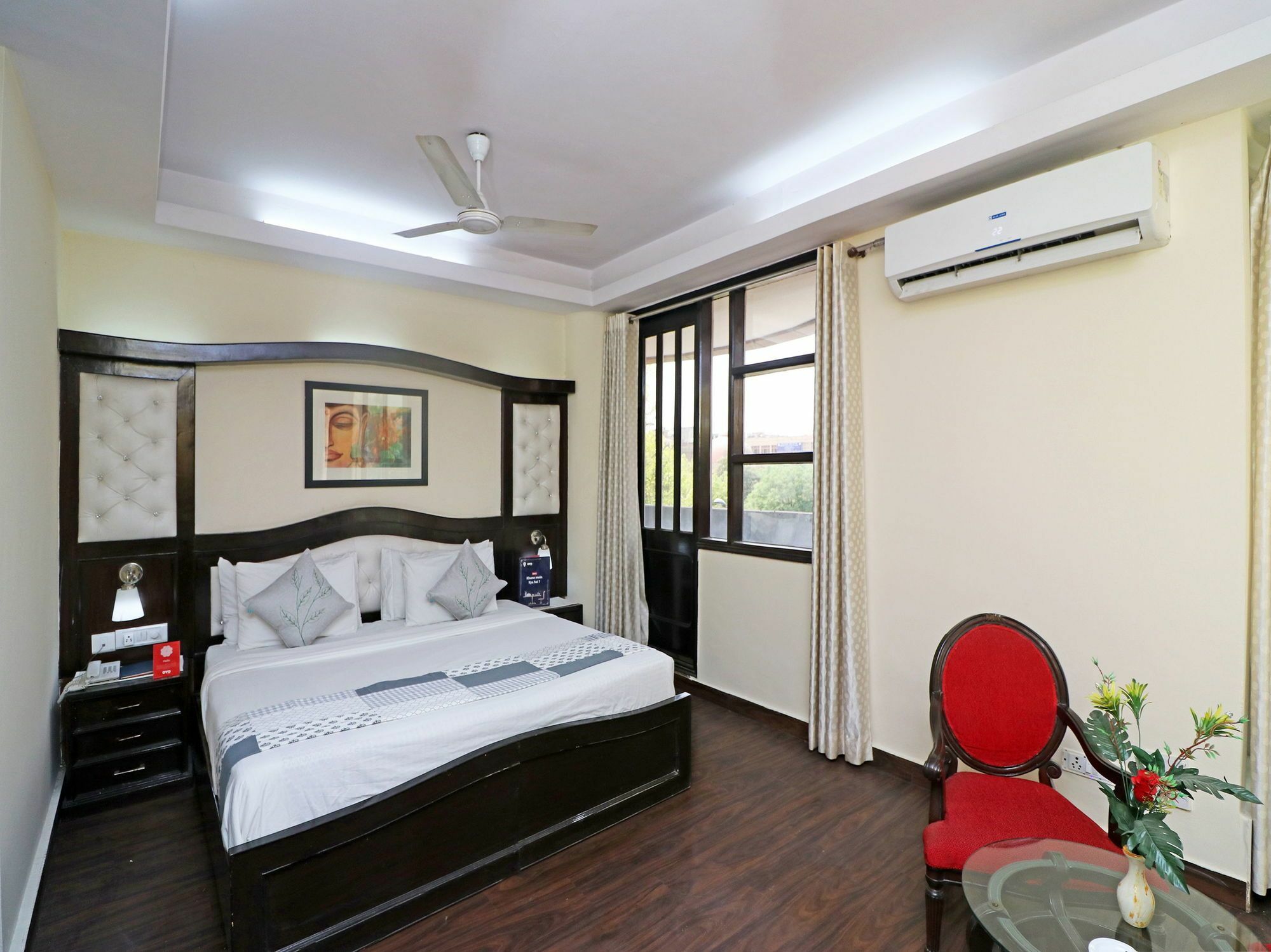 Oyo 13451 Star Corporate Avenue Hotel New Delhi Buitenkant foto