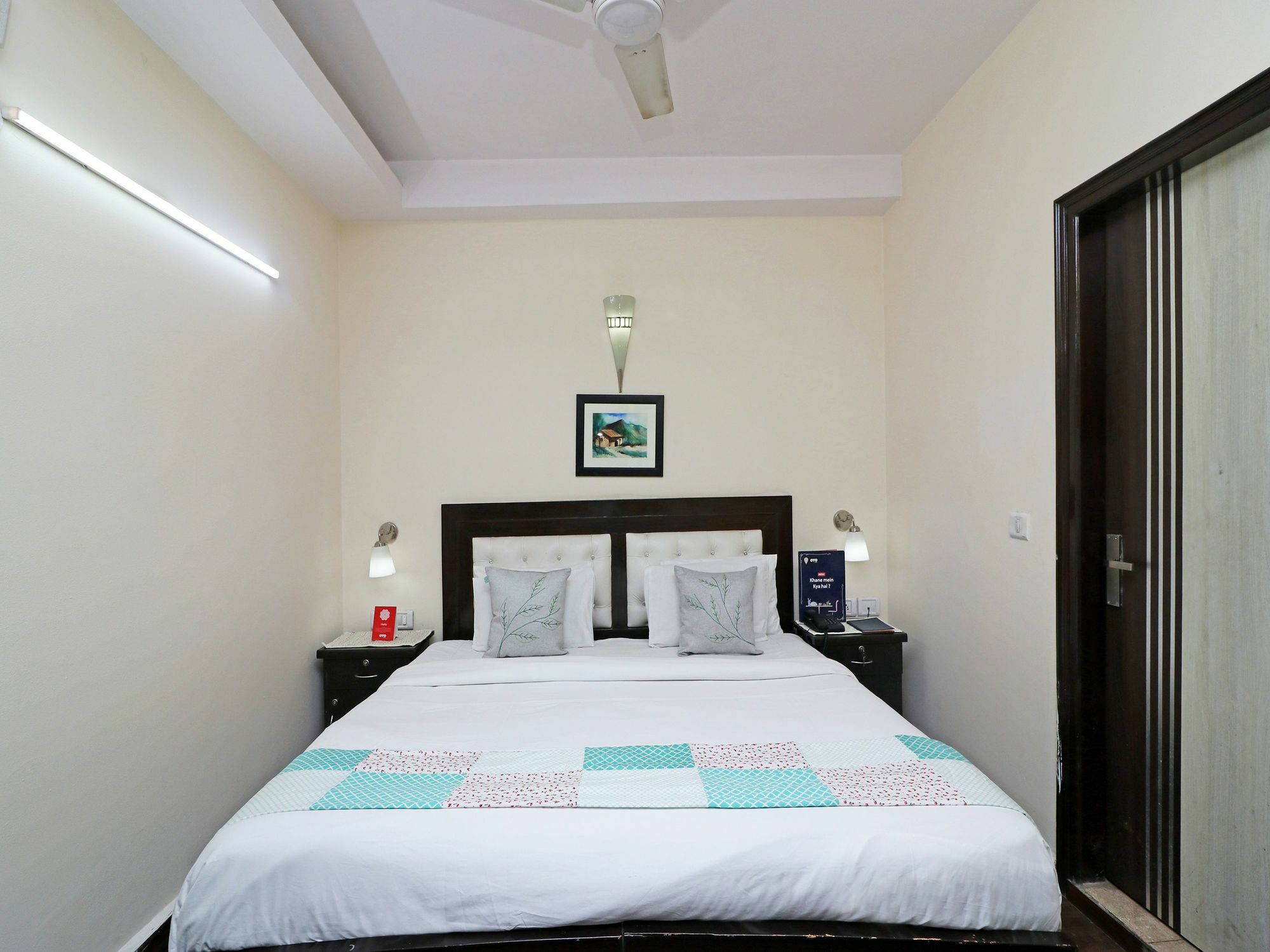 Oyo 13451 Star Corporate Avenue Hotel New Delhi Buitenkant foto
